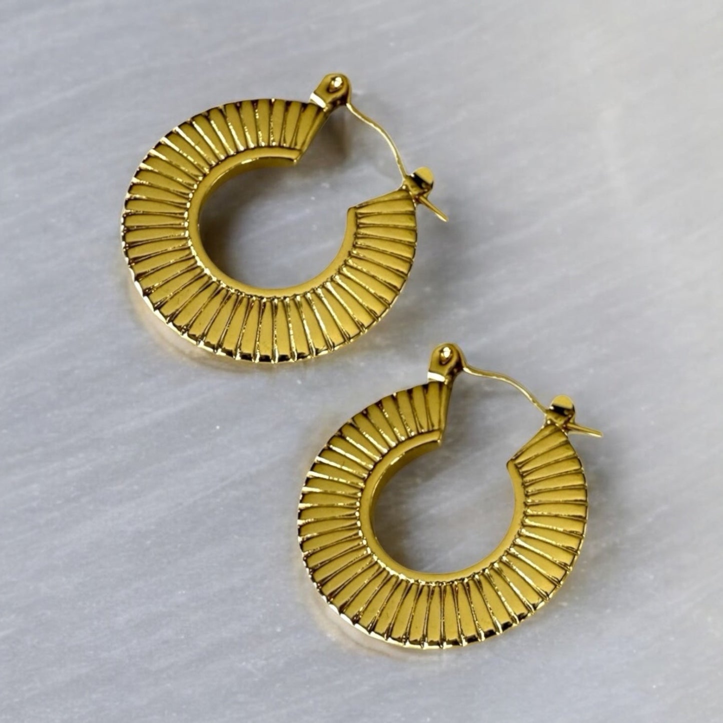 Kari Stainless Steel Hoops