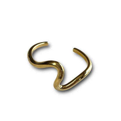 Gold Stainless Steel Wavy Cuff Bangle – Elegant Minimalist Bracelet for Everyday Wear