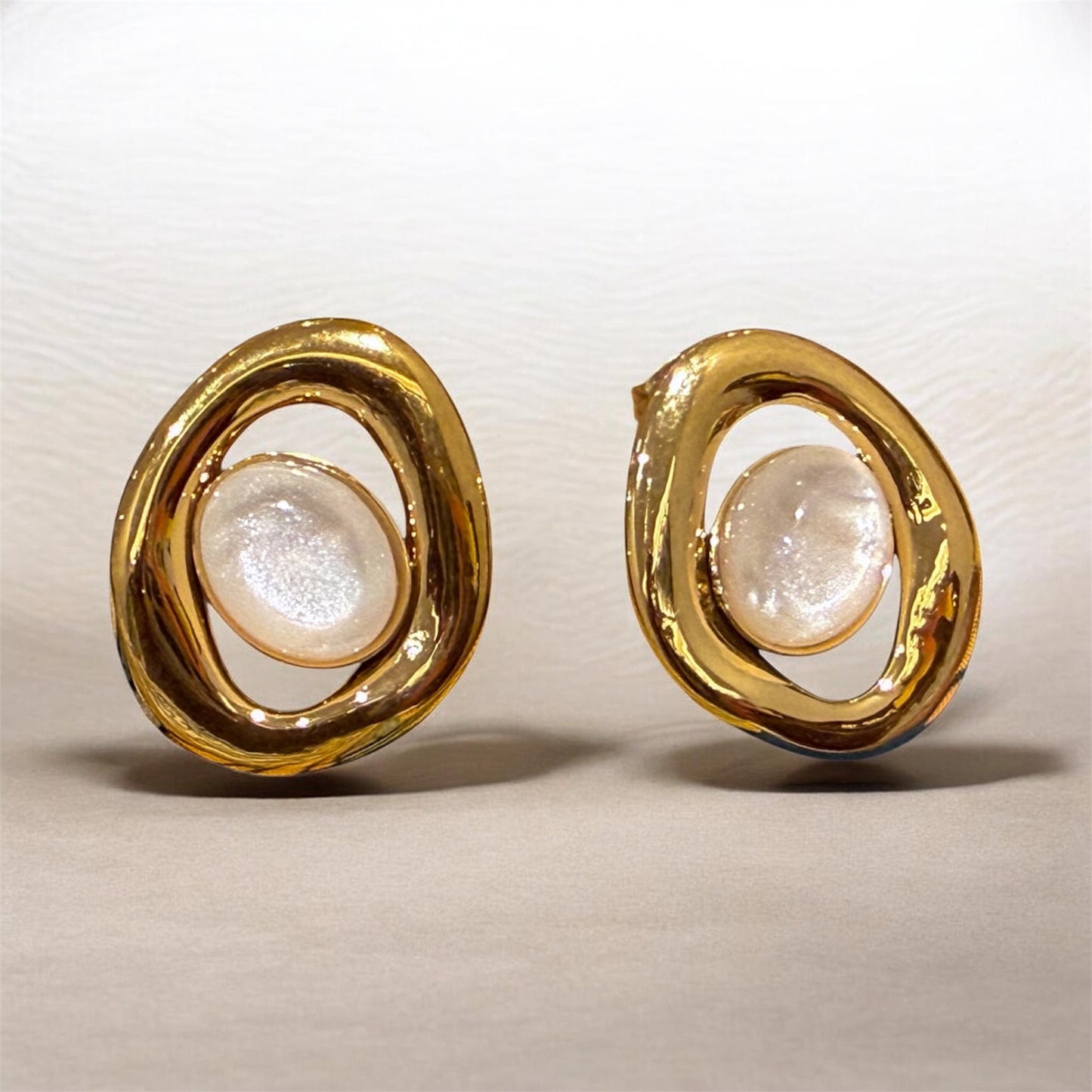 Solene Pearl Orbit Earrings | Tarnish-Resistant Stainless Steel